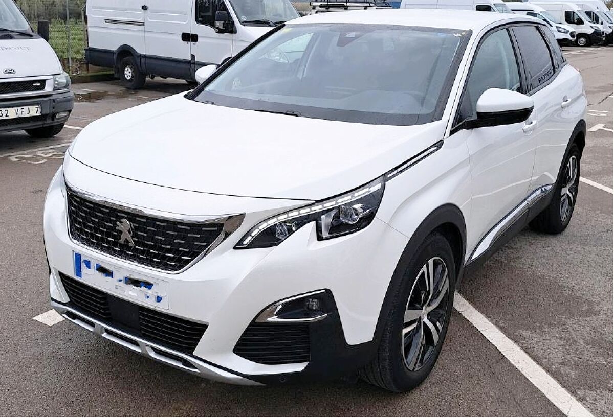 COMING SOON PEUGEOT 3008 ALLURE 1.2 E-THP AUTO SPANISH LHD IN SPAIN 41000 MILES SUPERB 2020